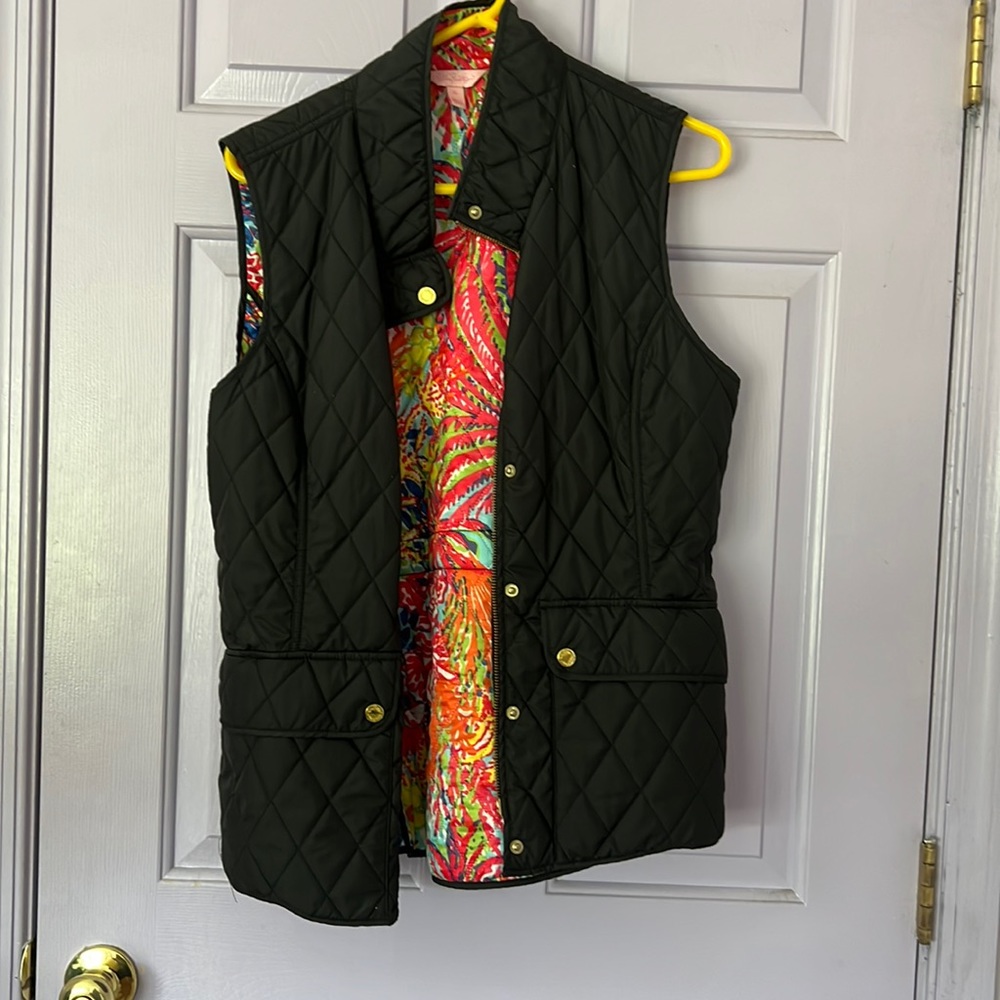 Lilly Pulitzer Black with Gold Button Fitted Vest Size XL